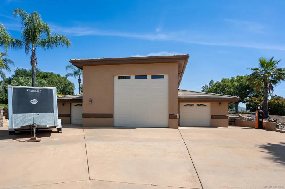 2882 Conestoga Circle Alpine, CA 91901