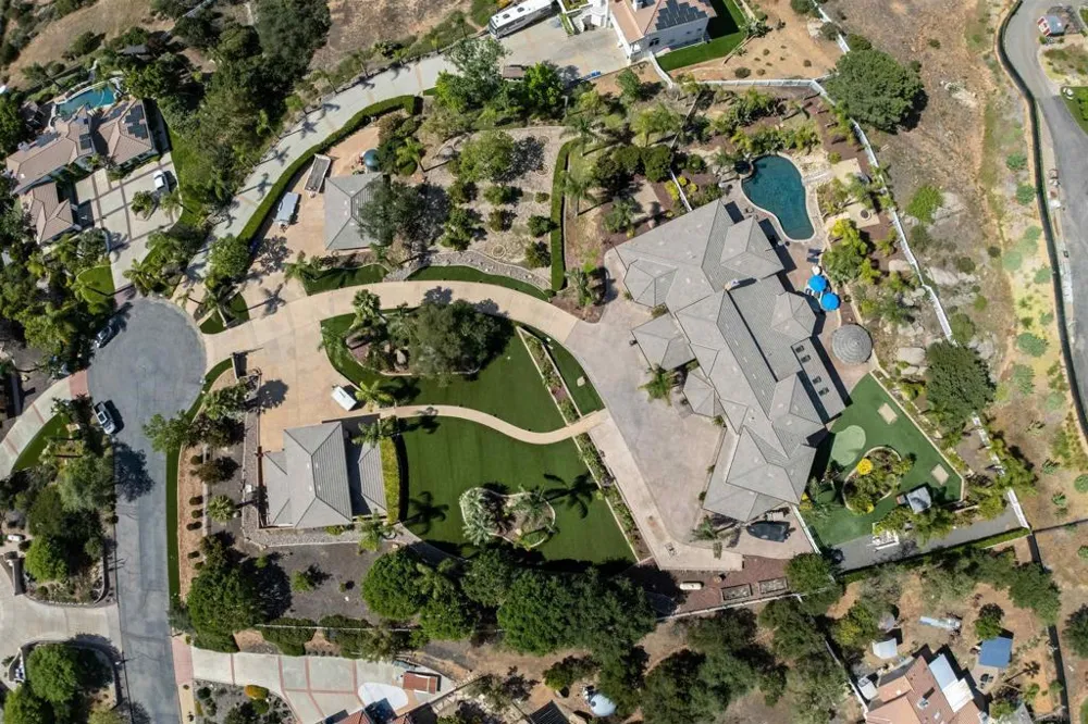 2882 Conestoga Circle Alpine, CA 91901
