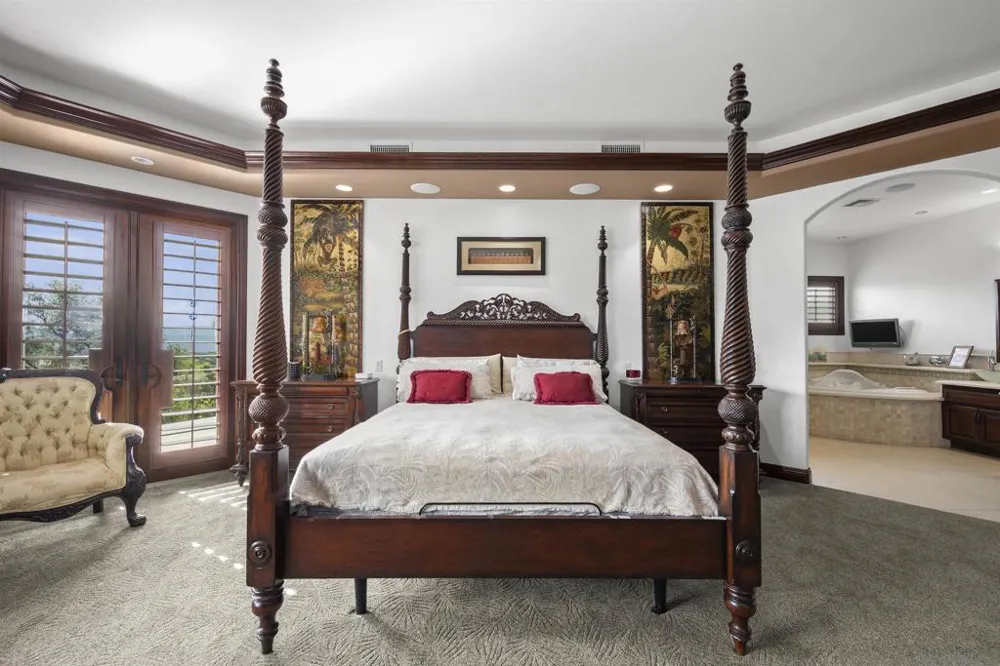 2882 Conestoga Circle Alpine, CA 91901