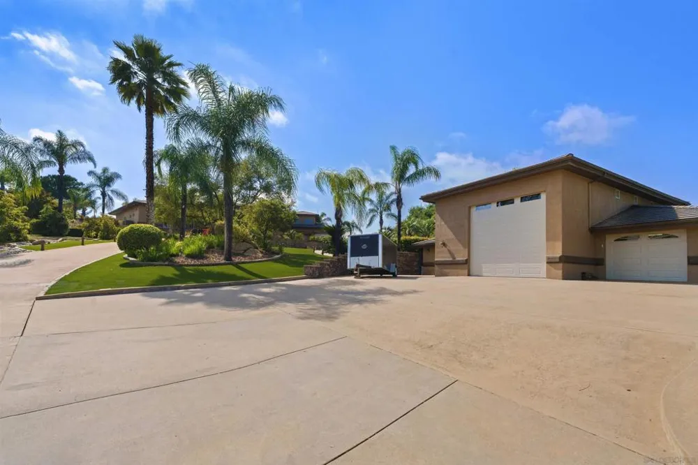 2882 Conestoga Circle Alpine, CA 91901