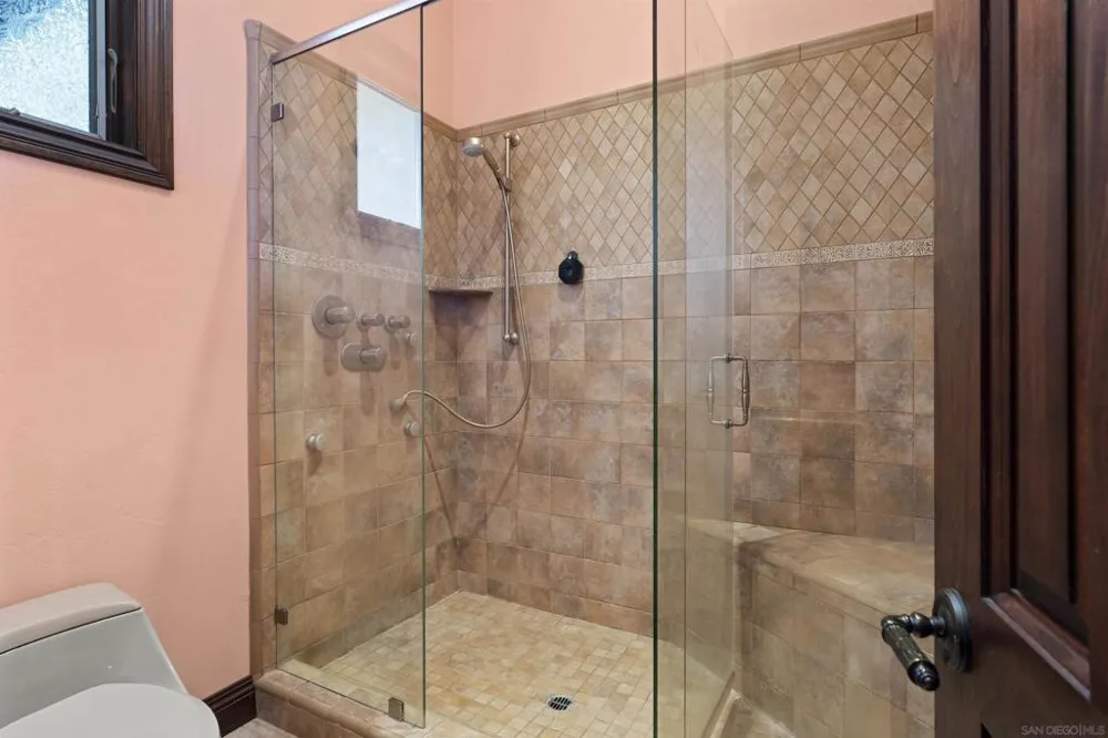2882 Conestoga Circle Alpine, CA 91901