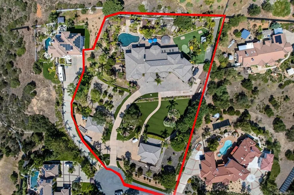 2882 Conestoga Circle Alpine, CA 91901