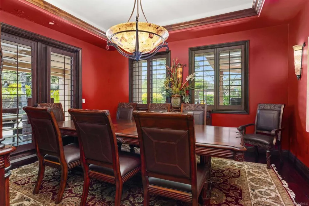 2882 Conestoga Circle Alpine, CA 91901