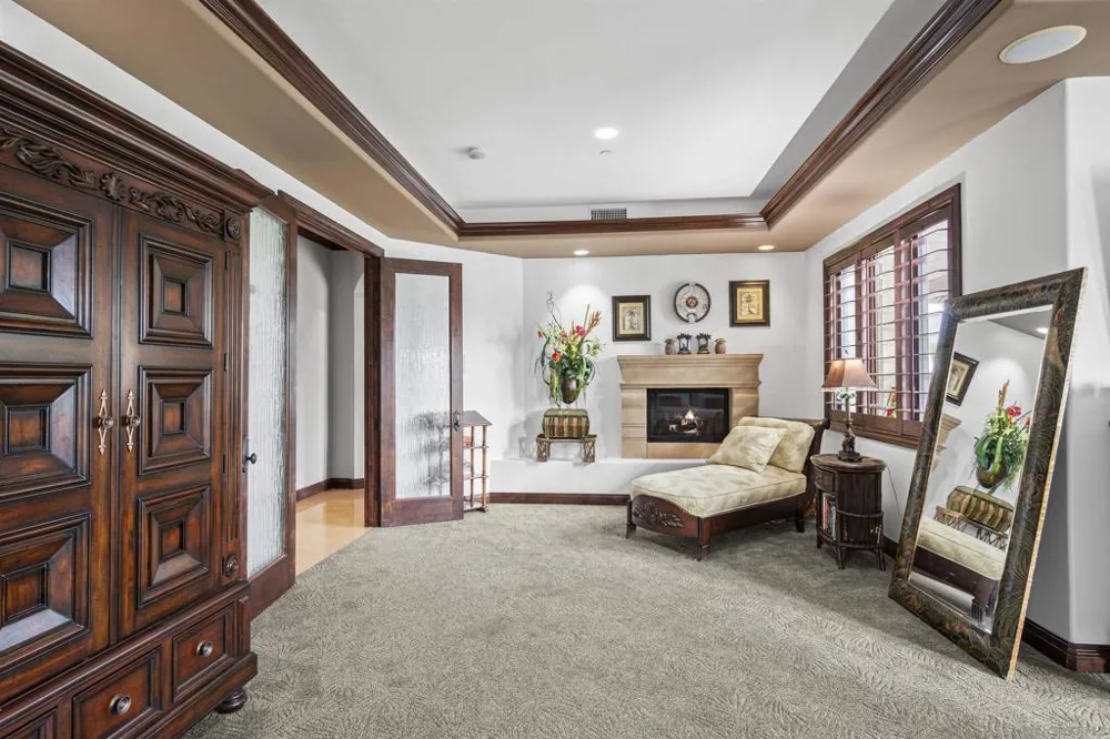 2882 Conestoga Circle Alpine, CA 91901