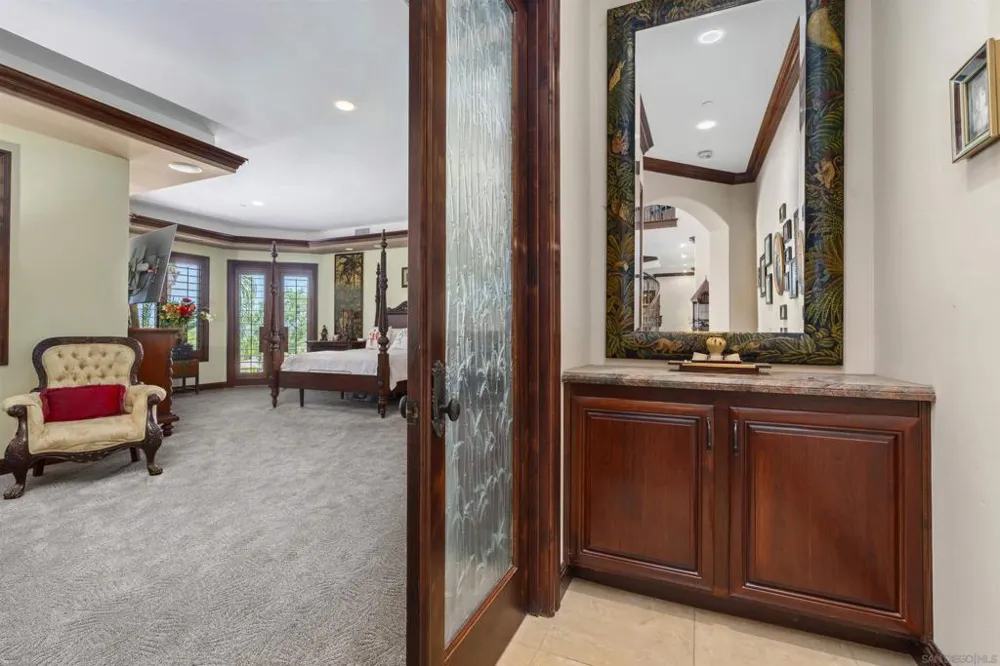 2882 Conestoga Circle Alpine, CA 91901
