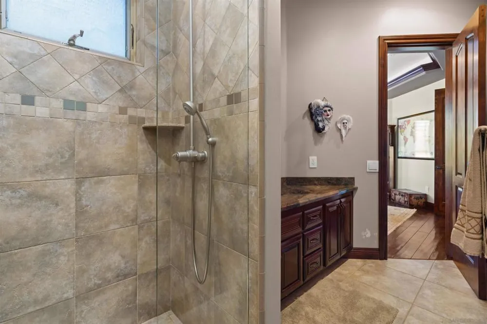 2882 Conestoga Circle Alpine, CA 91901