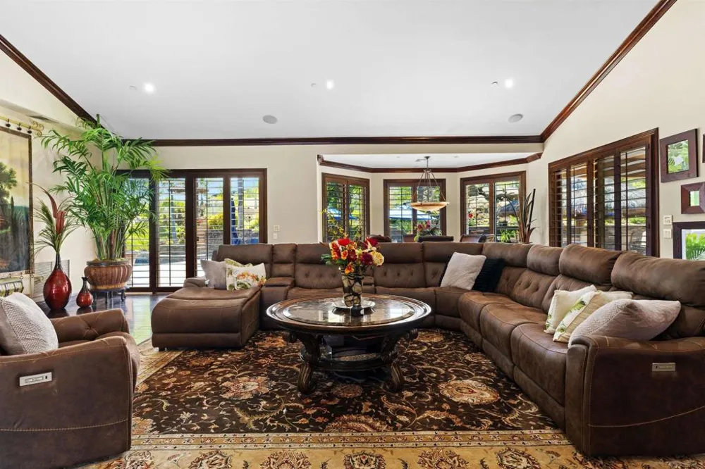 2882 Conestoga Circle Alpine, CA 91901
