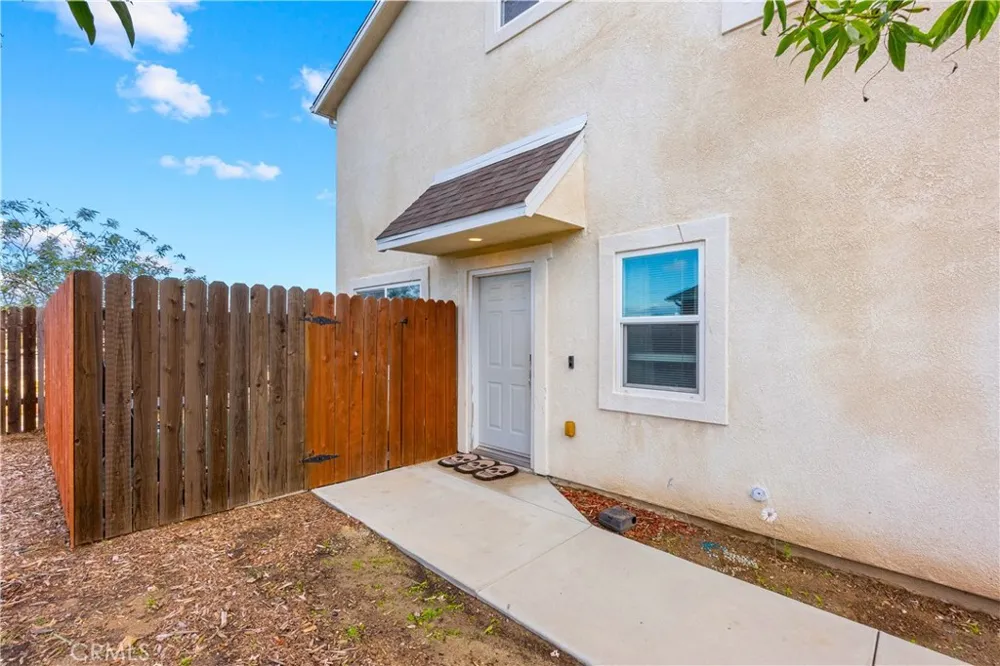 26142 Gravett Place Saugus, CA 91350