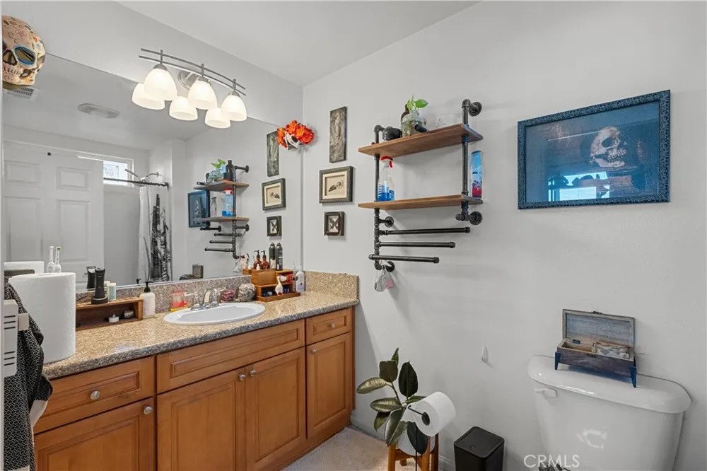 26142 Gravett Place Saugus, CA 91350