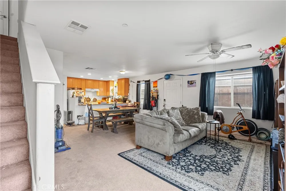 26142 Gravett Place Saugus, CA 91350