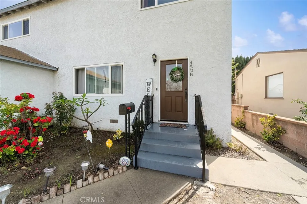 4228 Ostrom Lakewood, CA 90713