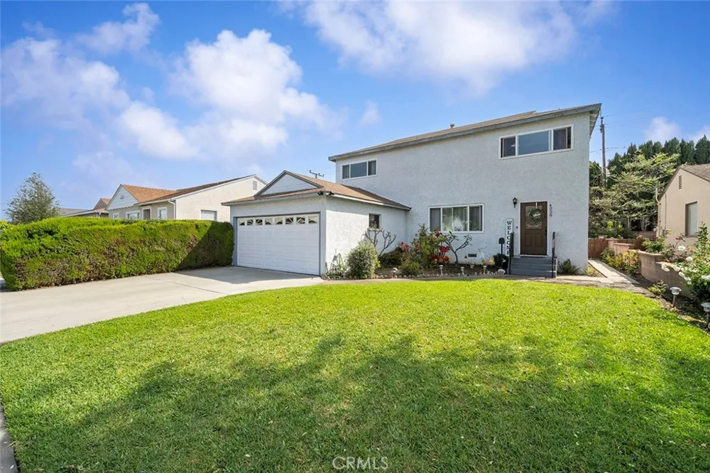 4228 Ostrom Lakewood, CA 90713