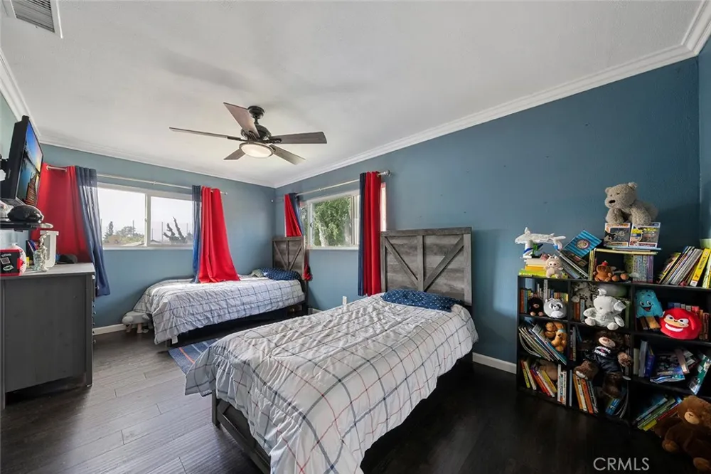 4228 Ostrom Lakewood, CA 90713