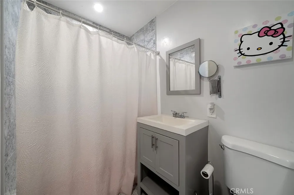 4228 Ostrom Lakewood, CA 90713