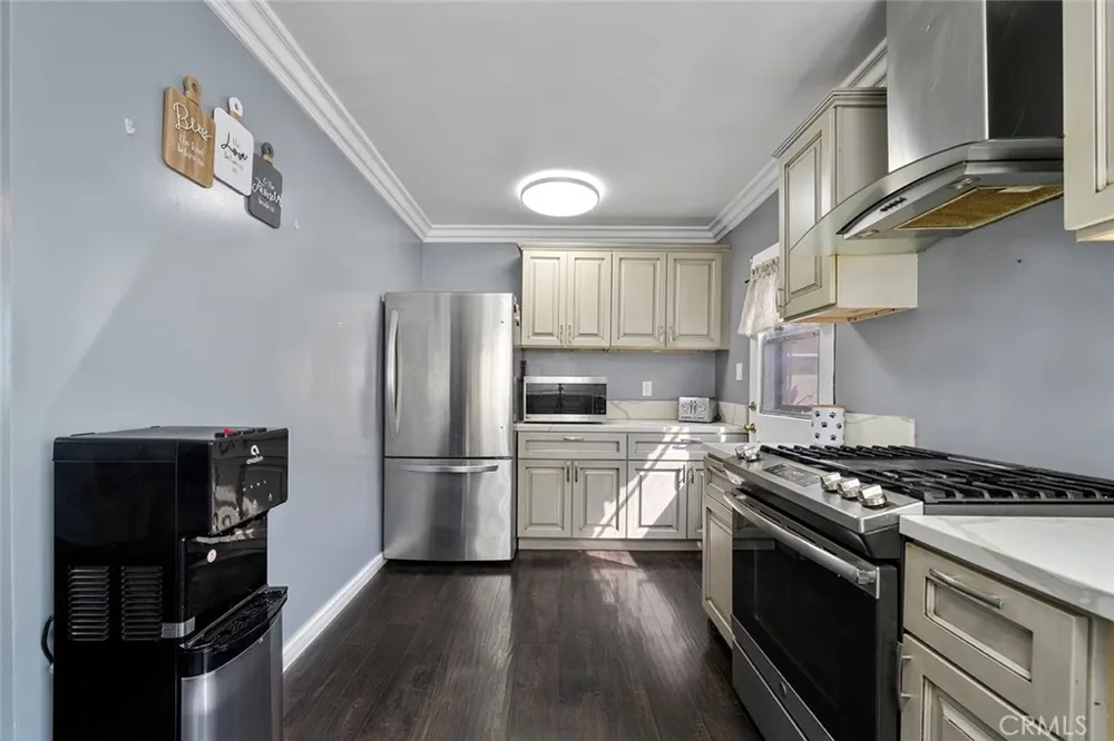 4228 Ostrom Lakewood, CA 90713