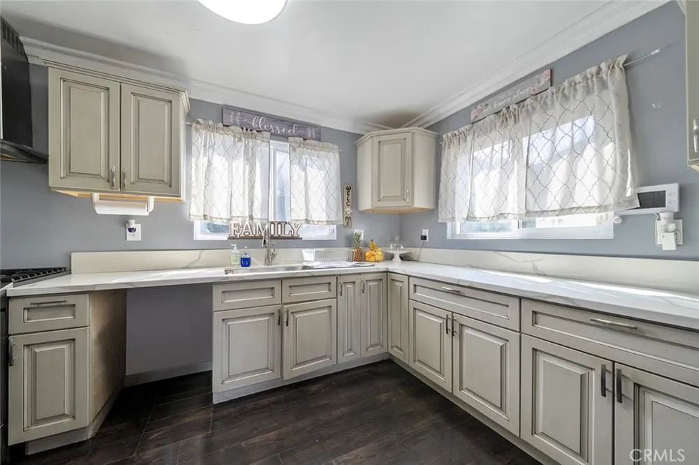 4228 Ostrom Lakewood, CA 90713