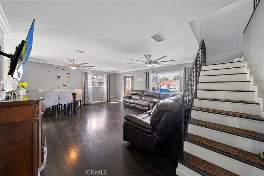 4228 Ostrom Lakewood, CA 90713
