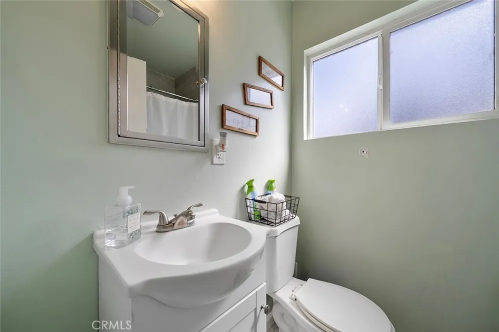 4228 Ostrom Lakewood, CA 90713