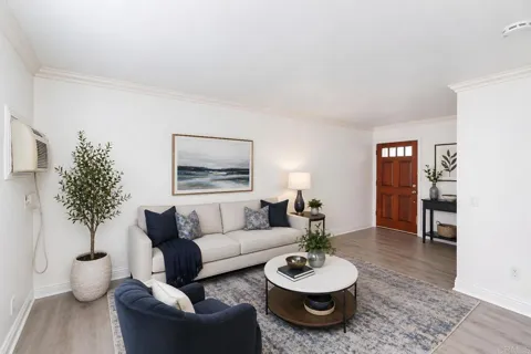 1160 E Lexington Avenue #3