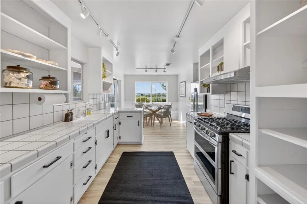 113 Laguna Place Moss Landing, CA 95039