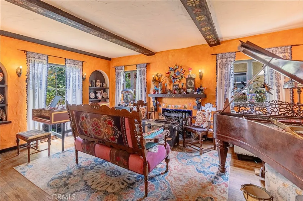 399 W Alexander San Bernardino, CA 92405