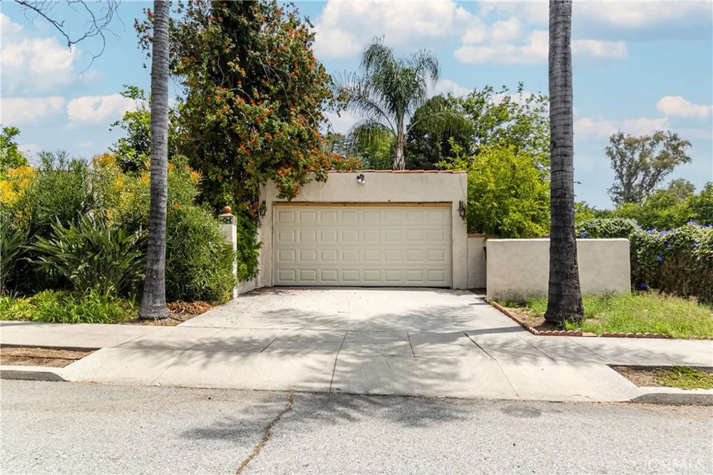 399 W Alexander San Bernardino, CA 92405