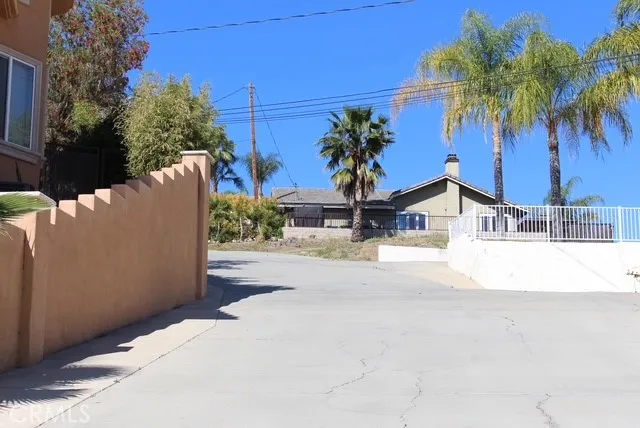 22747 Inspiration Point Canyon Lake, CA 92587