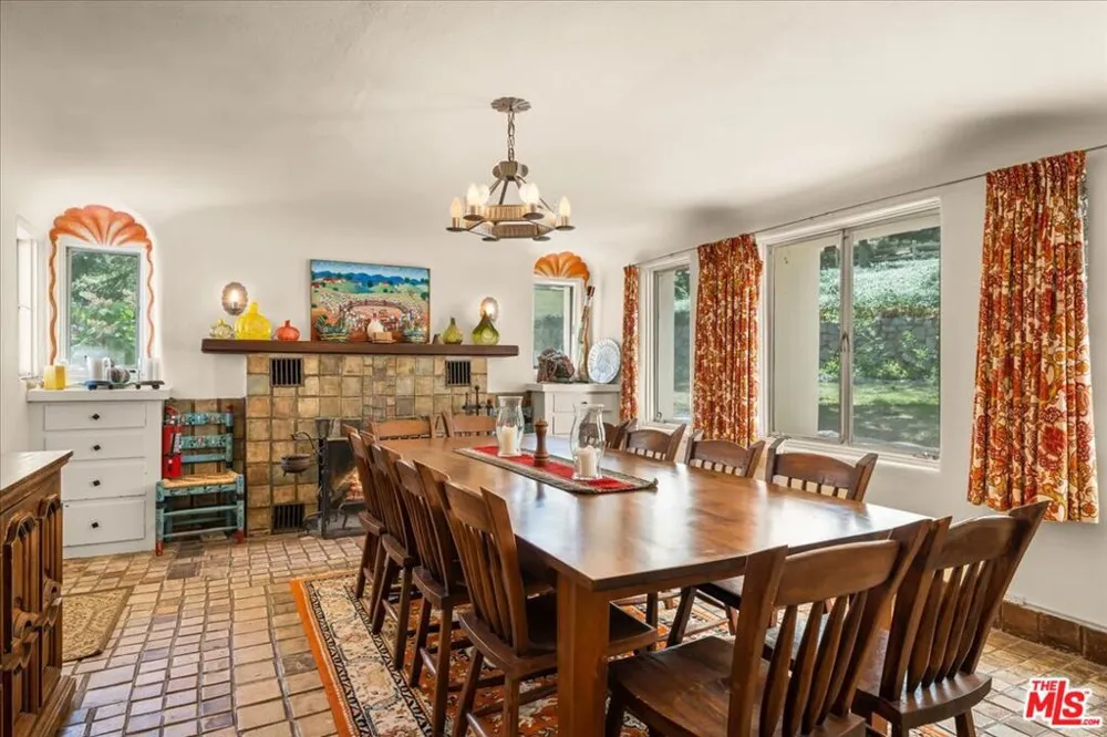 31008 Pine Canyon Road Lake Hughes, CA 93532