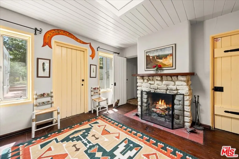 31008 Pine Canyon Road Lake Hughes, CA 93532
