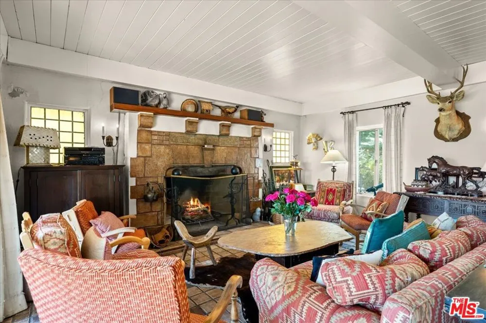 31008 Pine Canyon Road Lake Hughes, CA 93532