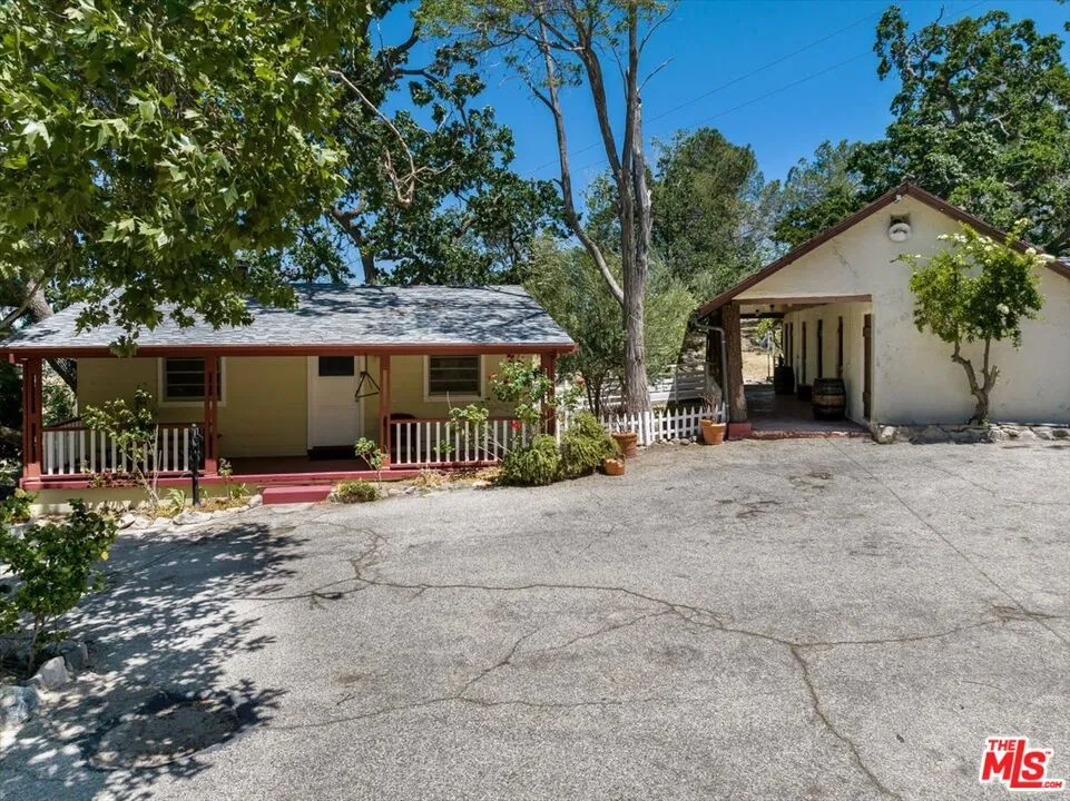 31008 Pine Canyon Road Lake Hughes, CA 93532