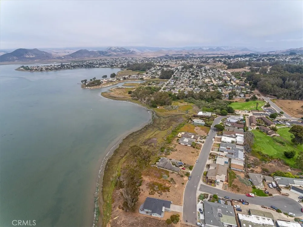 1924 Nevada Court Los Osos, CA 93402