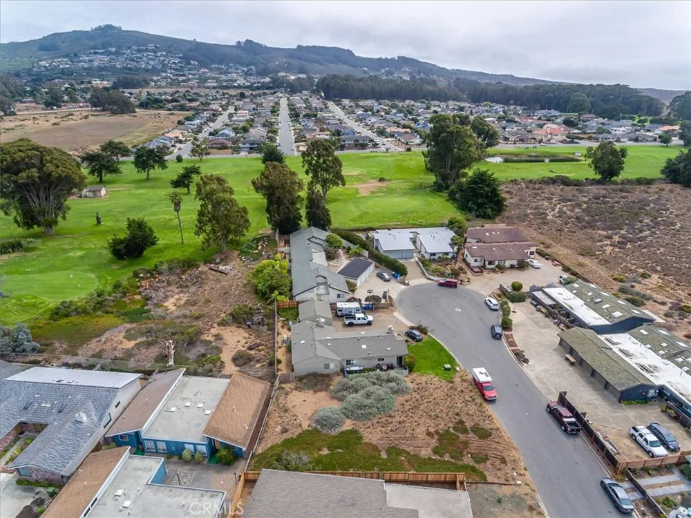 1924 Nevada Court Los Osos, CA 93402