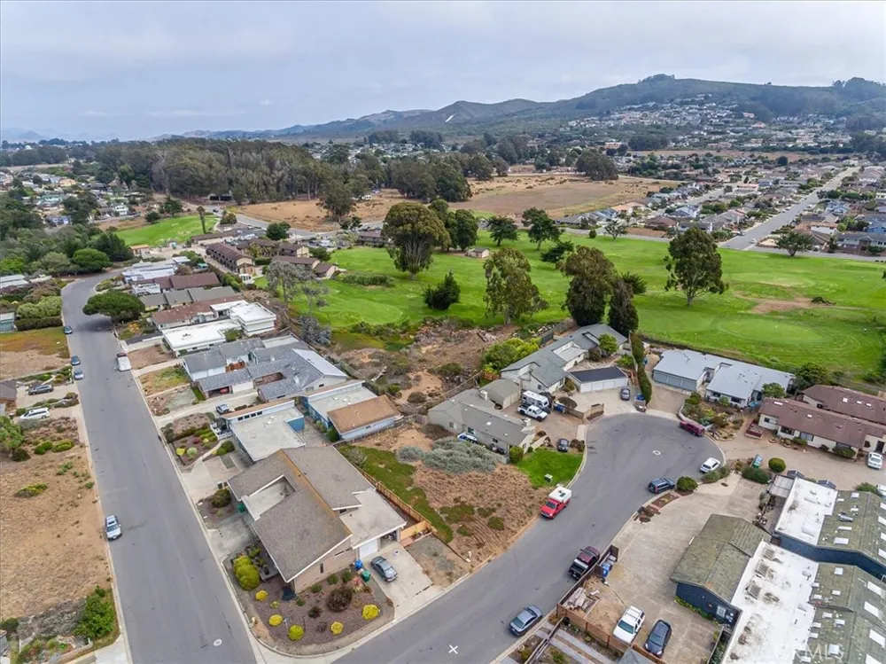 1924 Nevada Court Los Osos, CA 93402