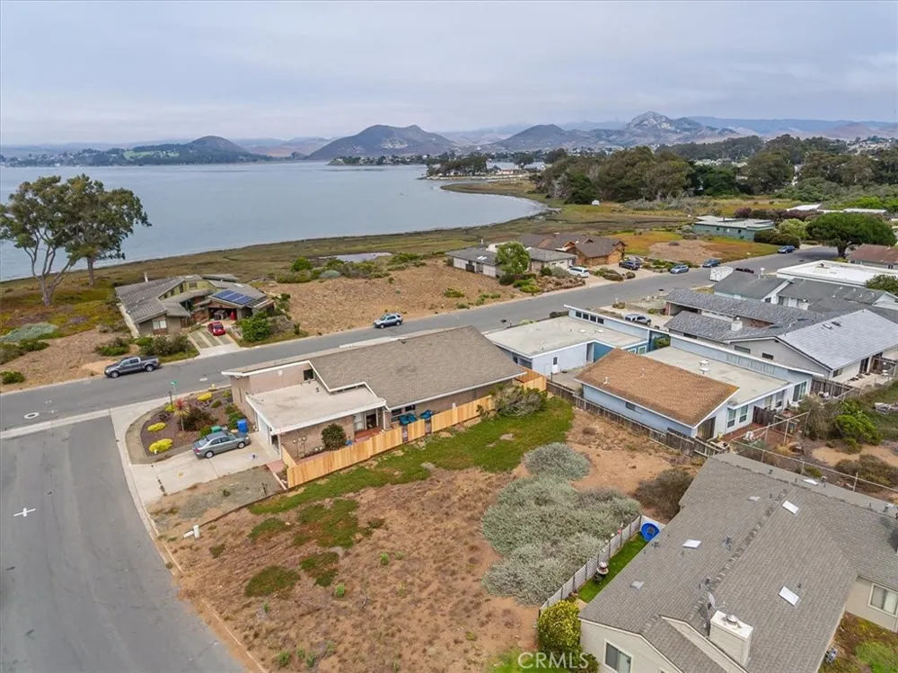 1924 Nevada Court Los Osos, CA 93402