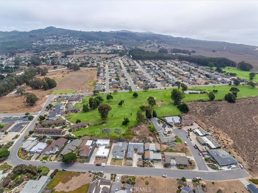 1924 Nevada Court Los Osos, CA 93402