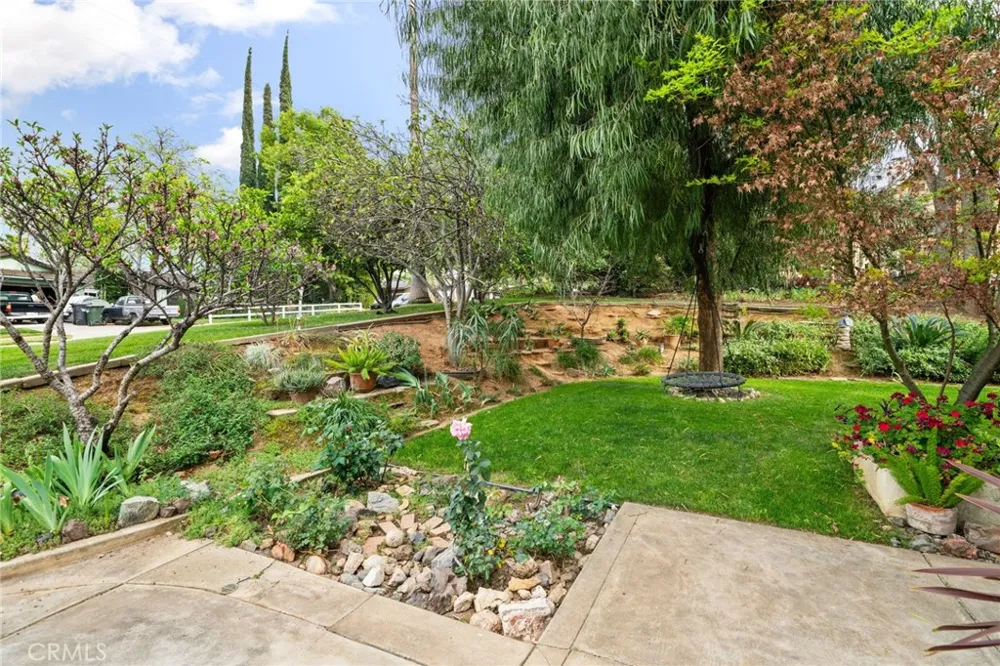 334 Lakeside Redlands, CA 92373