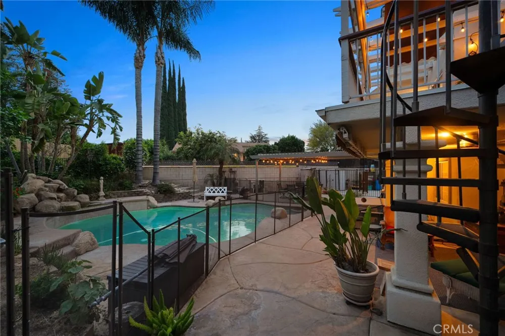 334 Lakeside Redlands, CA 92373