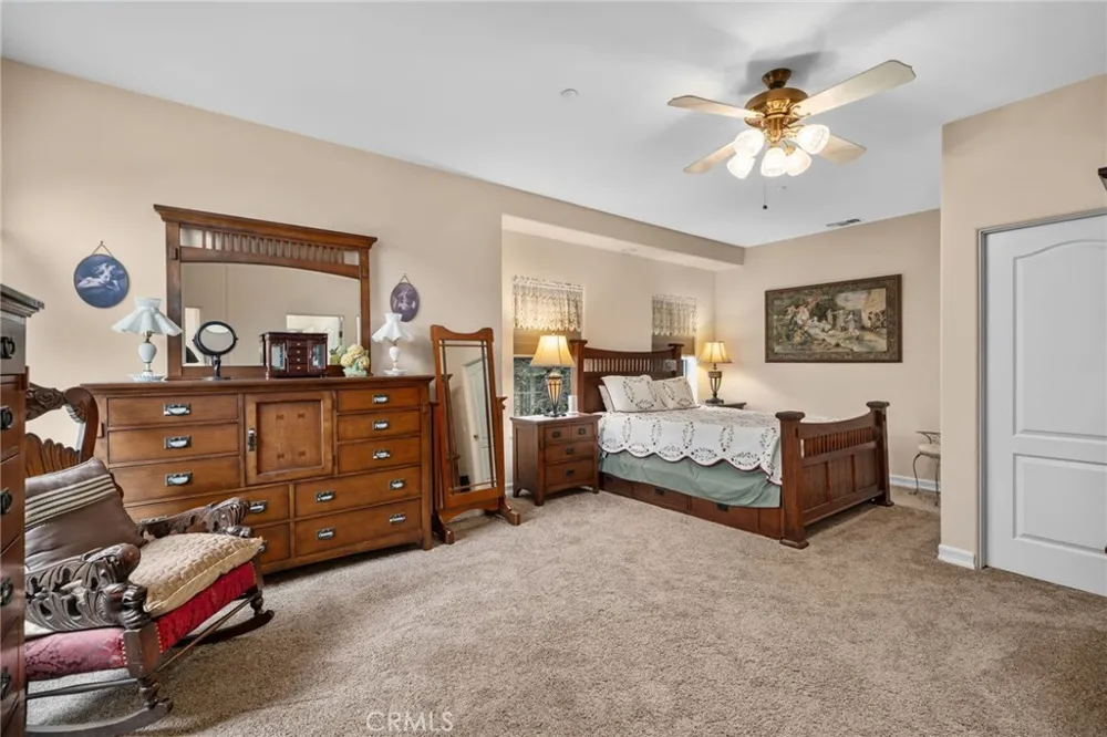 334 Lakeside Redlands, CA 92373
