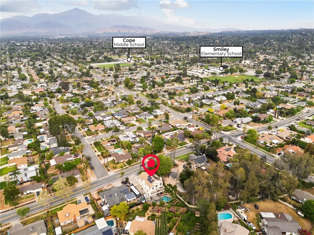 334 Lakeside Redlands, CA 92373