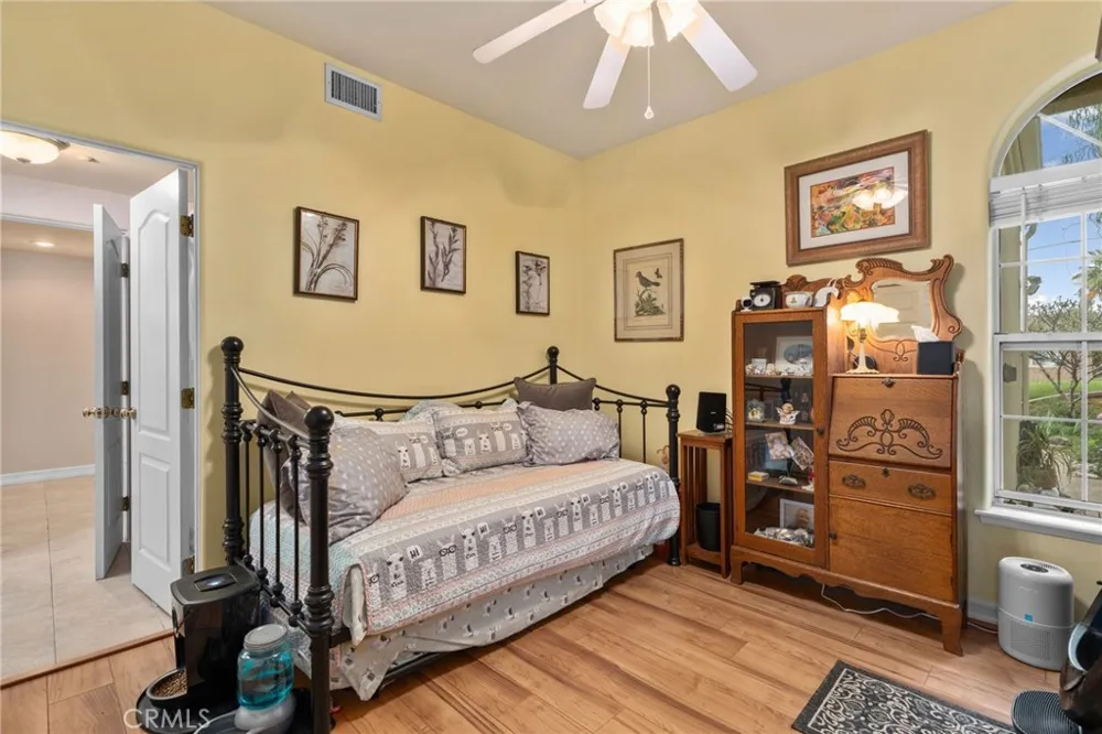 334 Lakeside Redlands, CA 92373