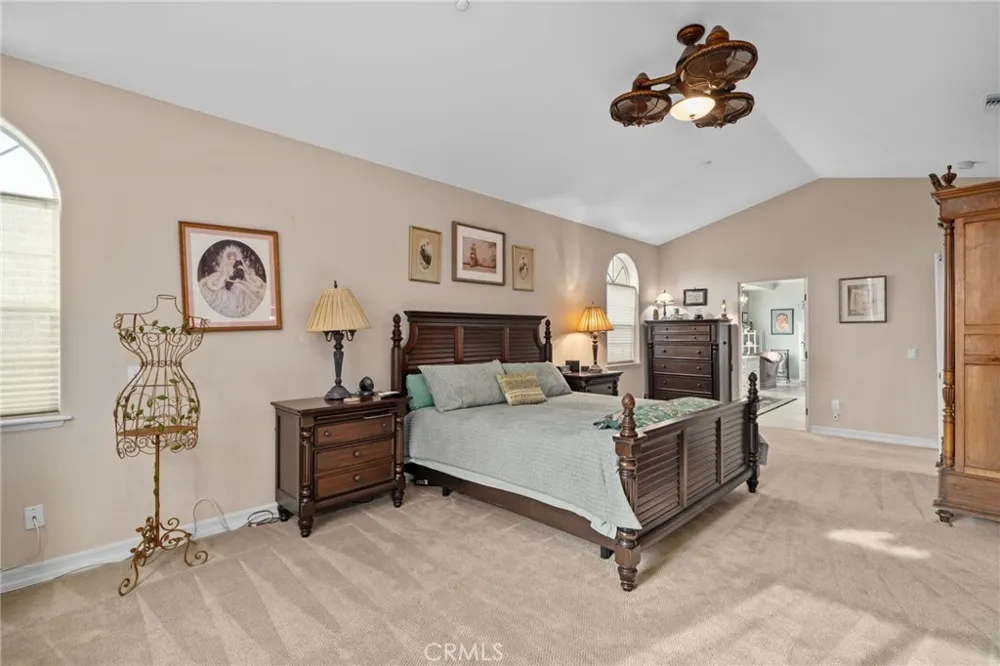 334 Lakeside Redlands, CA 92373