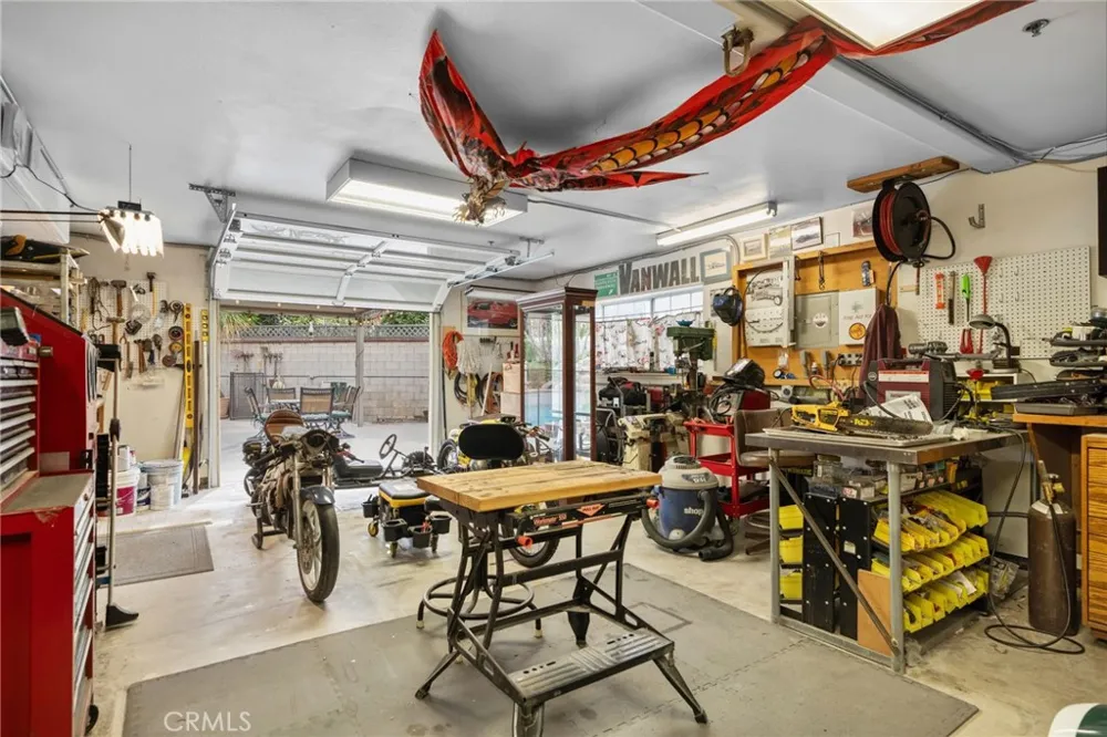 334 Lakeside Redlands, CA 92373
