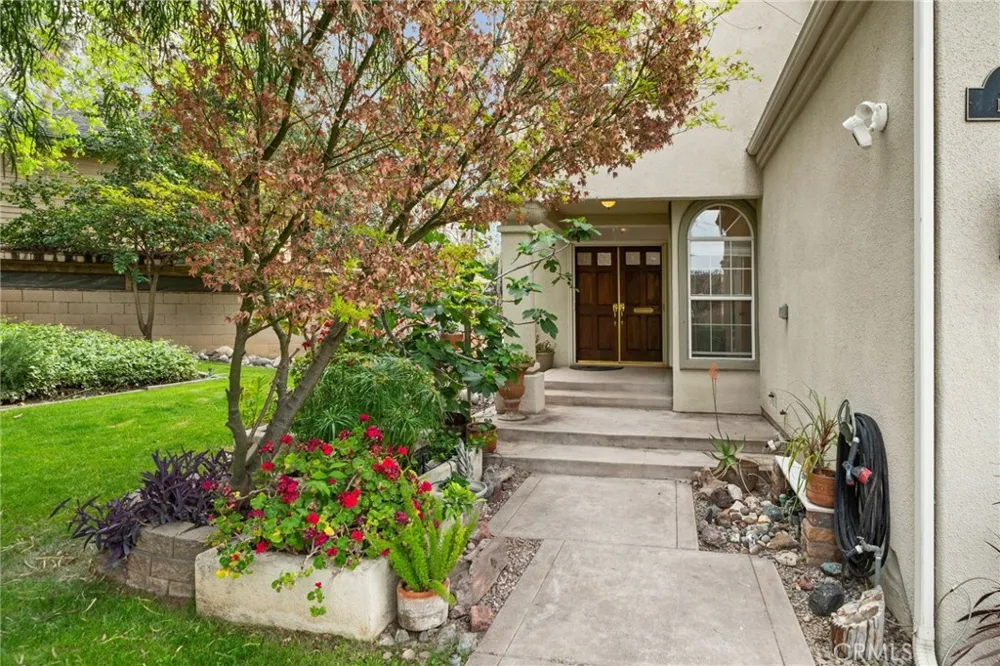 334 Lakeside Redlands, CA 92373