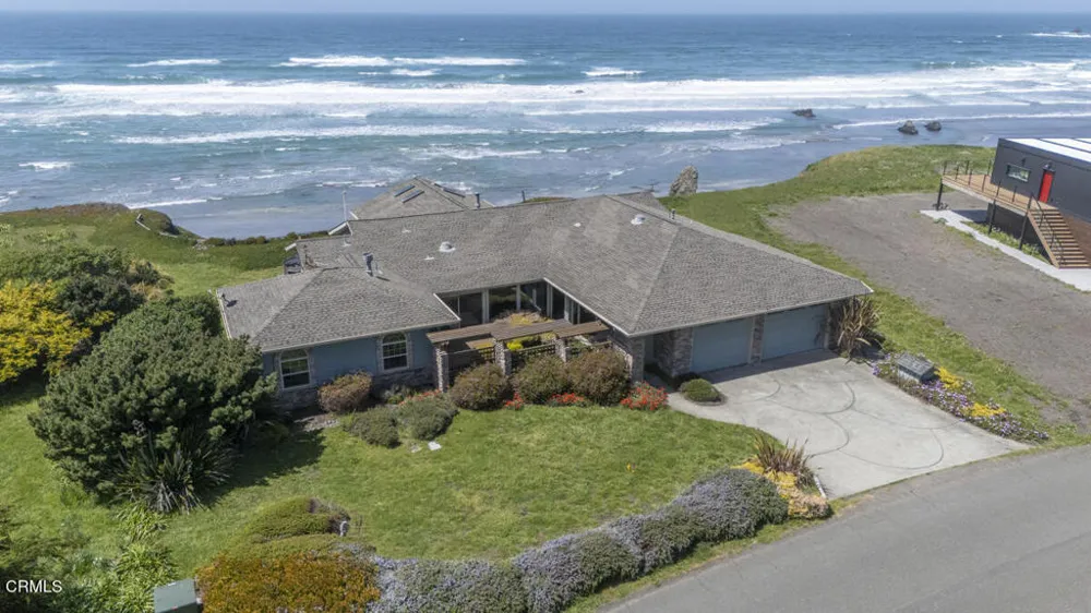 32854 Ocean Meadows Circle Fort Bragg, CA 95437