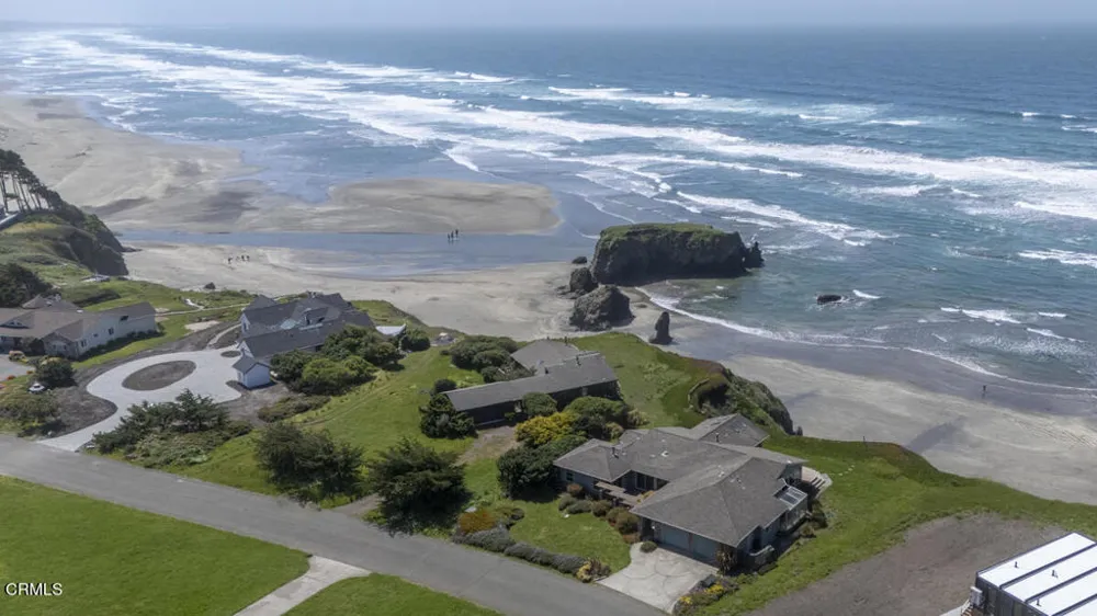 32854 Ocean Meadows Circle Fort Bragg, CA 95437