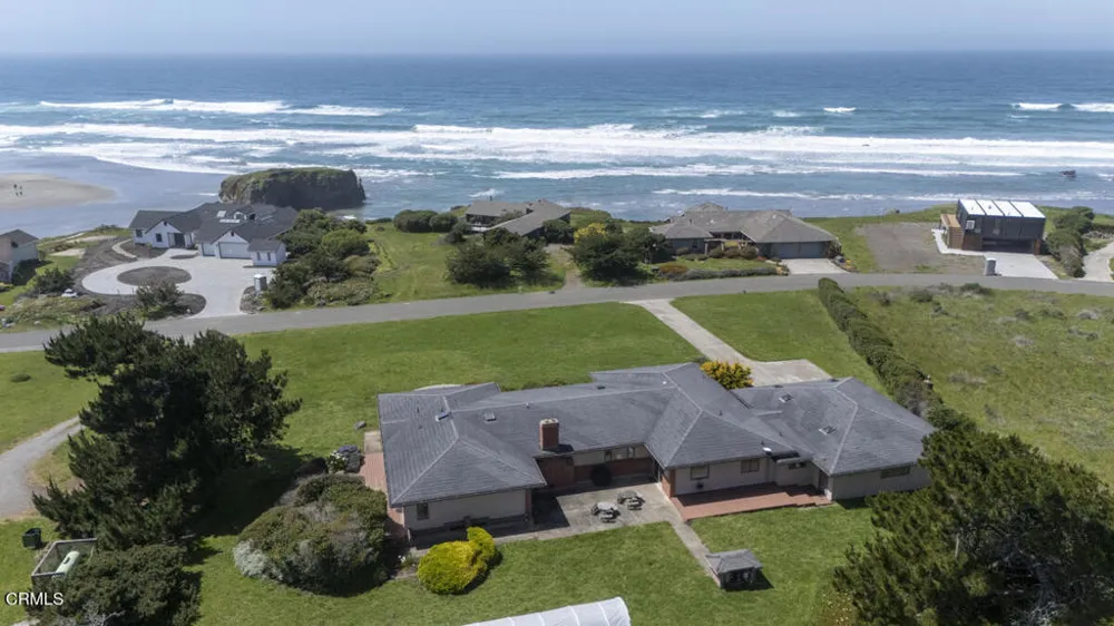 32854 Ocean Meadows Circle Fort Bragg, CA 95437