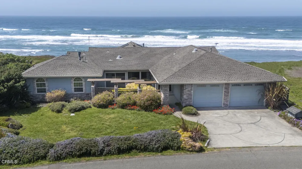 32854 Ocean Meadows Circle Fort Bragg, CA 95437