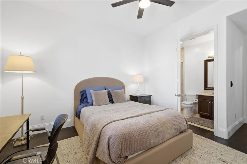 143 Arnaz Drive #105 Beverly Hills, CA 90211