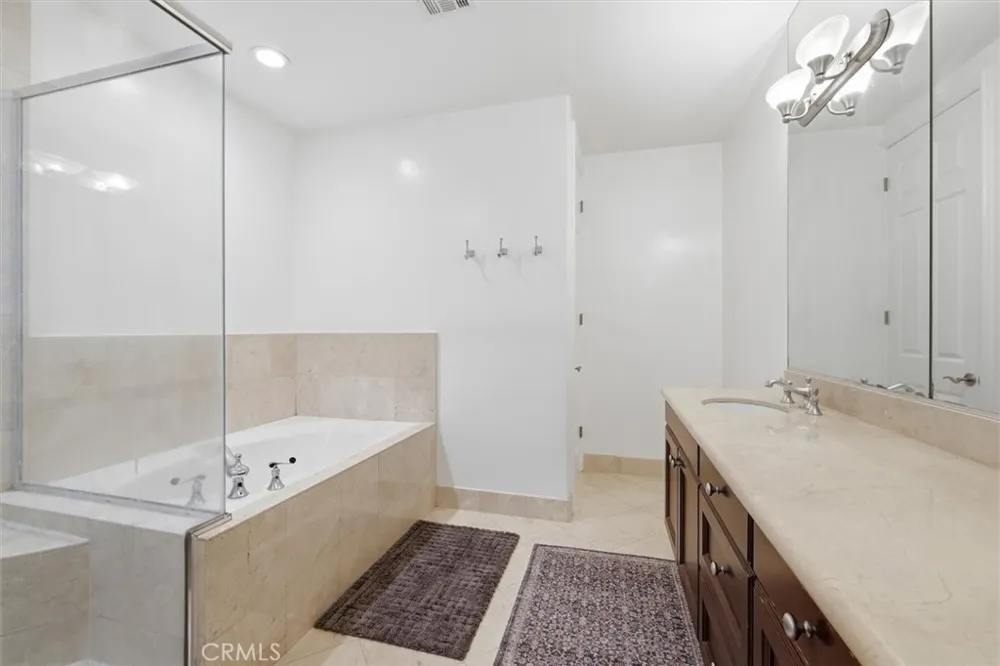 143 Arnaz Drive #105 Beverly Hills, CA 90211
